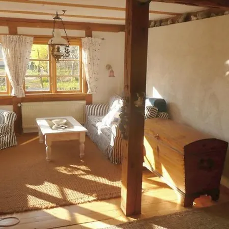 Reethaus Rosengarten Ruegen, Gegenueber Von Hiddensee