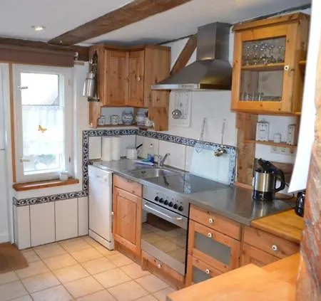 Reethaus Rosengarten Ruegen, Gegenueber Von Hiddensee Apartament Schaprode