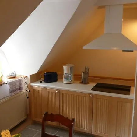 Reethaus Rosengarten Ruegen, Gegenueber Von Hiddensee Apartmán *