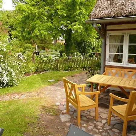 Apartament Reethaus Rosengarten Ruegen, Gegenueber Von Hiddensee